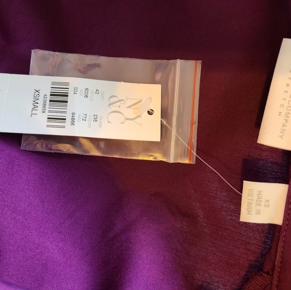 NWT NY&CO Wrap Top size XS - Picture 6 of 7